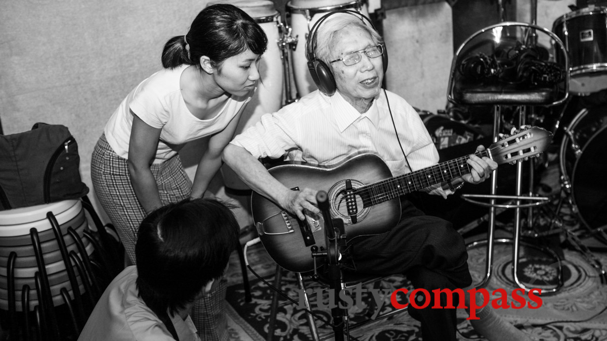 Kim Sinh and Dom Turner recording in Hanoi in 2008
